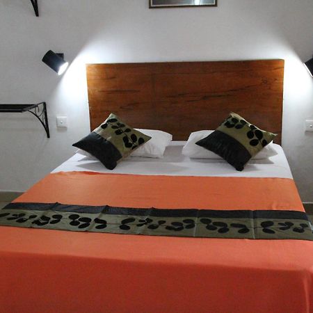 Dambulu Oya Family Park Hotel Дамбула Стая снимка