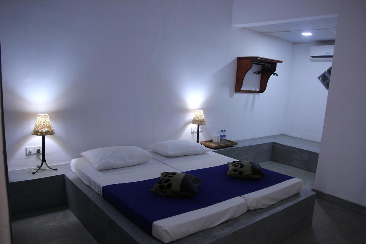 Dambulu Oya Family Park Hotel Дамбула Екстериор снимка
